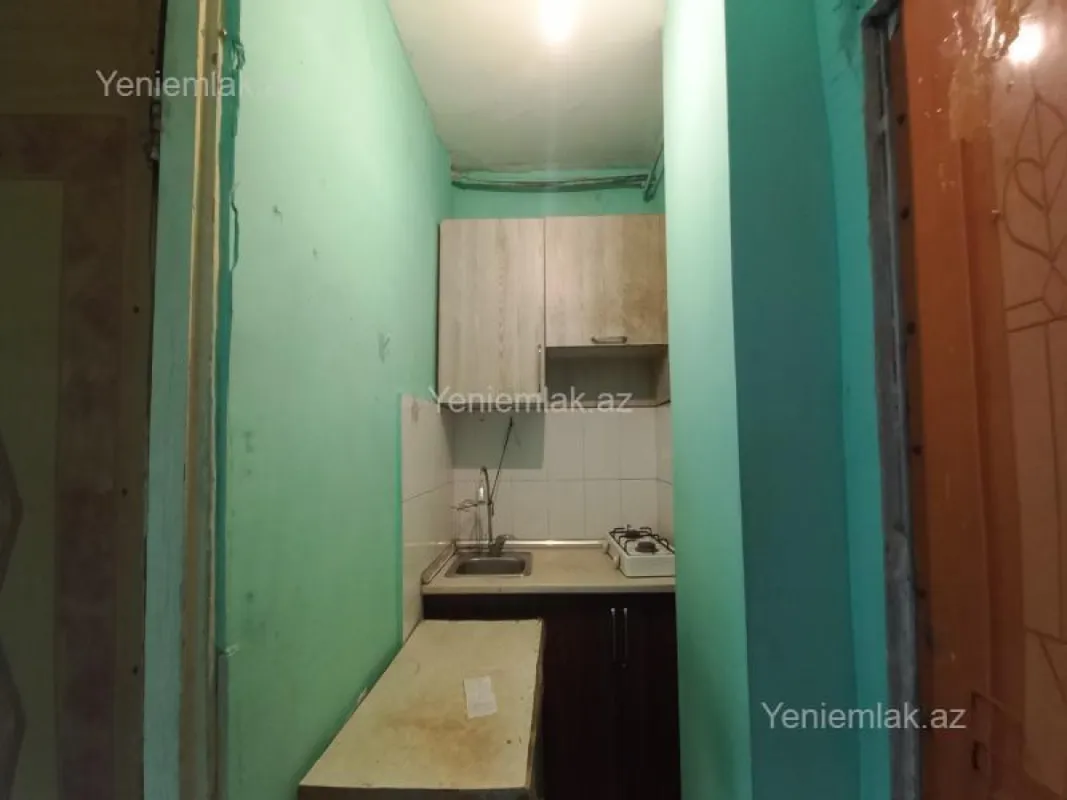 Satılır 2 otaqlı köhnə tikili 30 m²