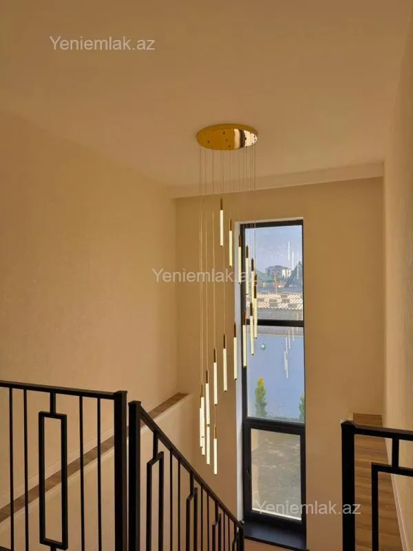 Satılır 6 otaqlı həyət evi 220 m²