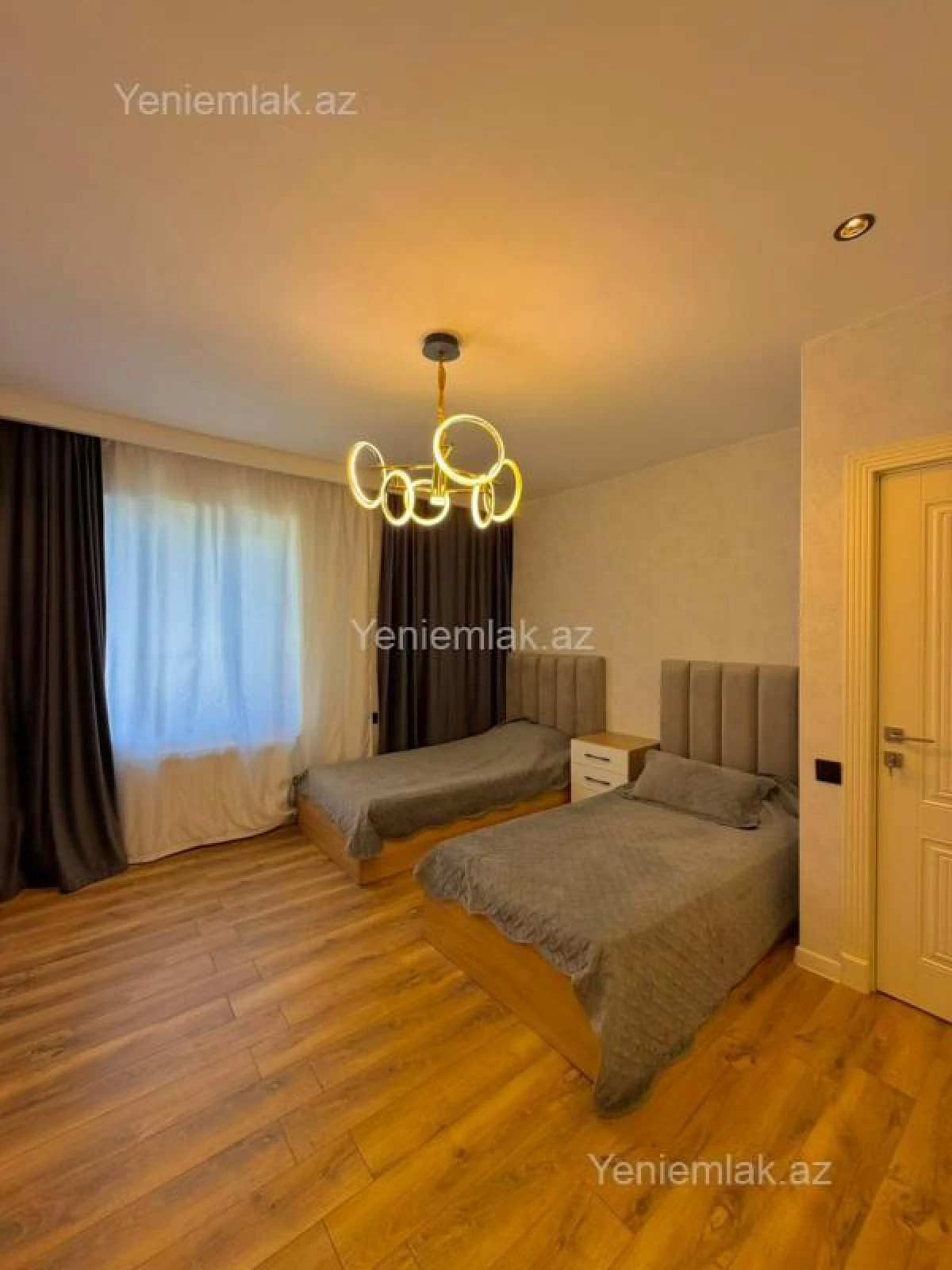 Satılır 6 otaqlı həyət evi 220 m²