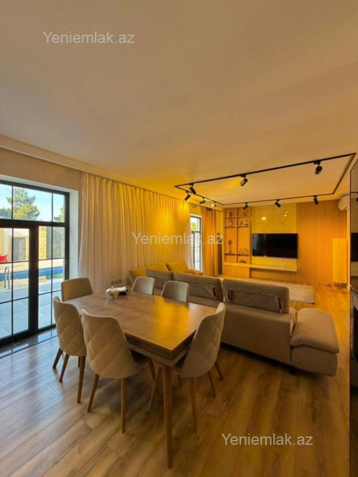 Satılır 6 otaqlı həyət evi 220 m²