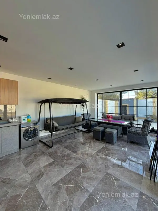 Satılır 6 otaqlı həyət evi 220 m²