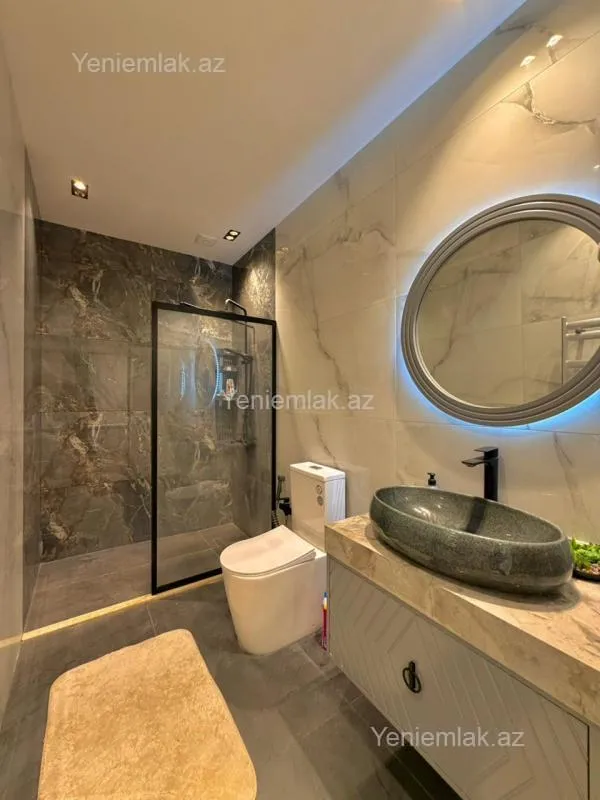 Satılır 6 otaqlı həyət evi 220 m²