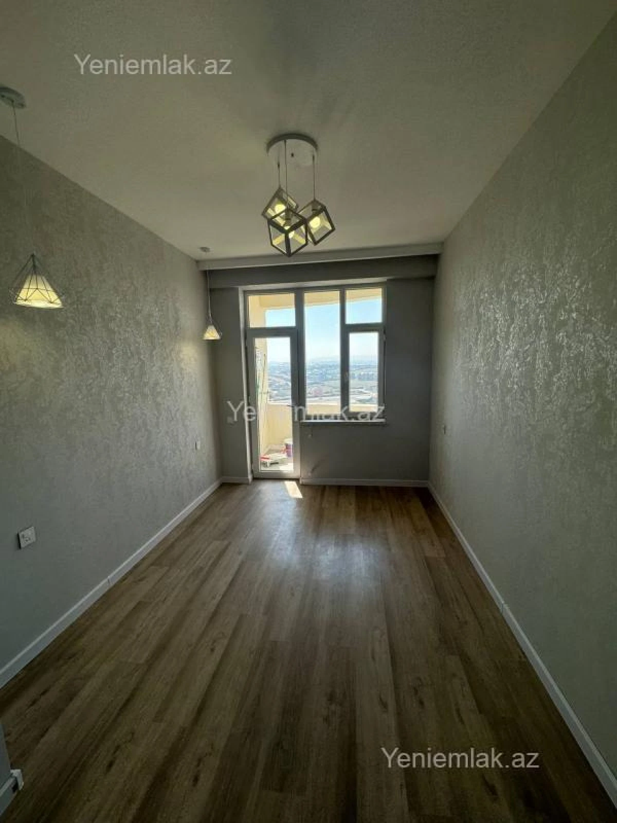 Satılır 3 otaqlı yeni tikili 84 m²