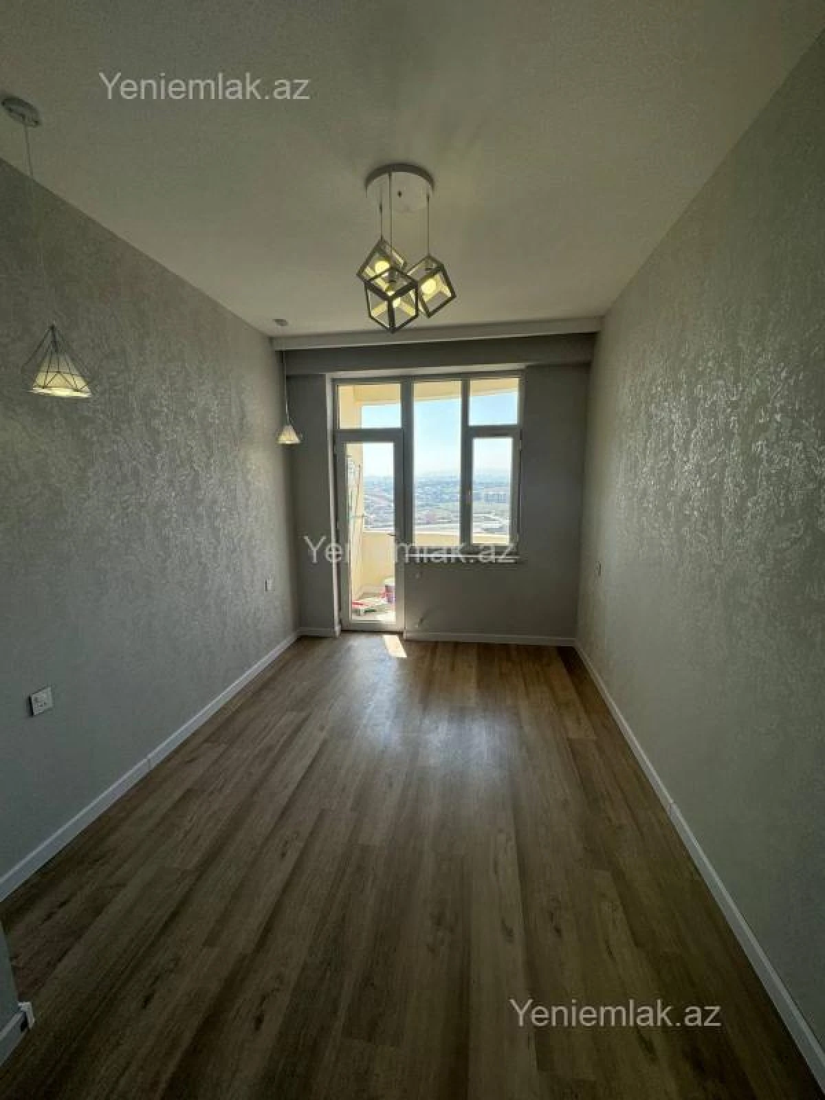 Satılır 3 otaqlı yeni tikili 84 m²