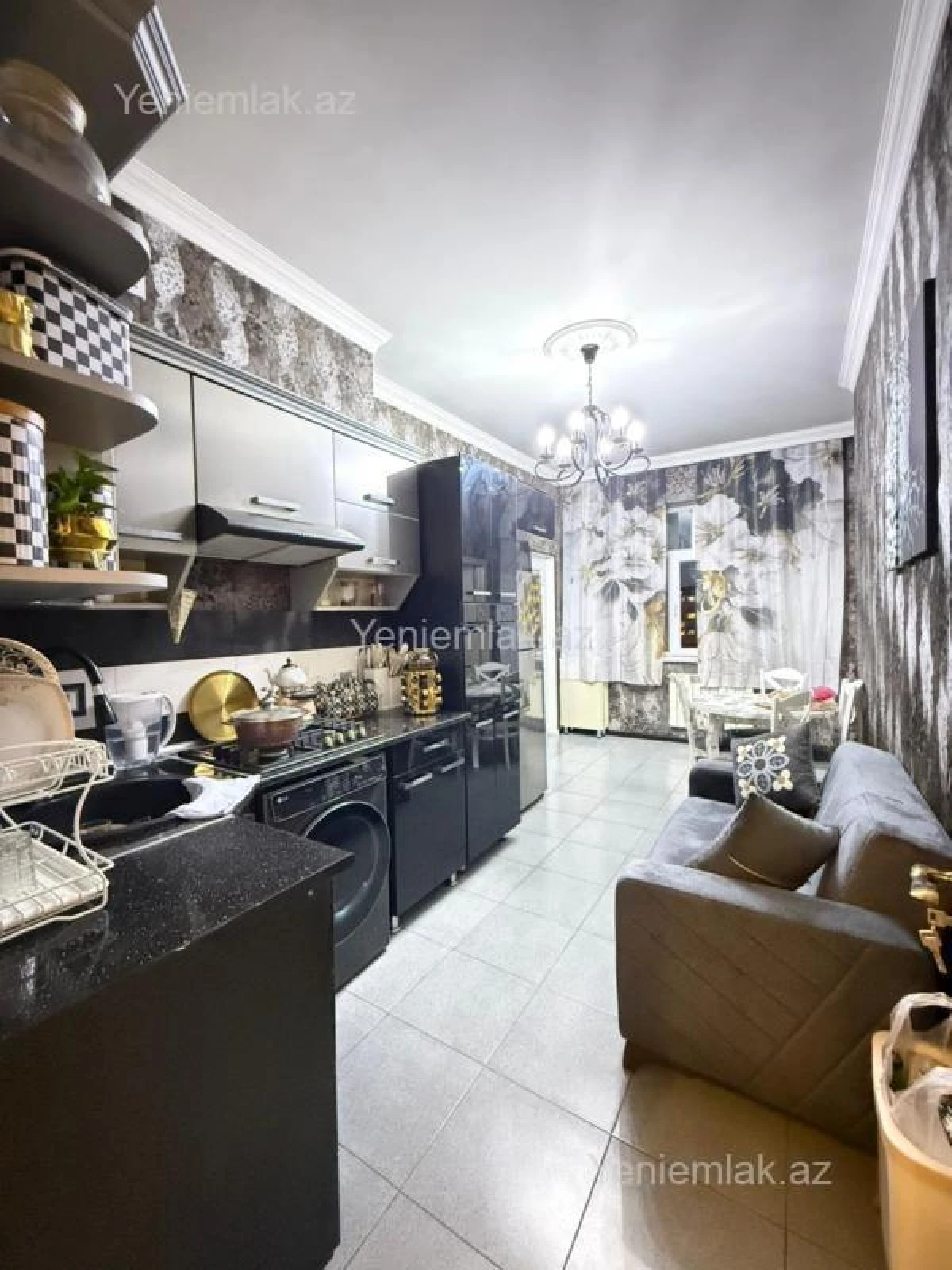 Satılır 3 otaqlı yeni tikili 70 m²