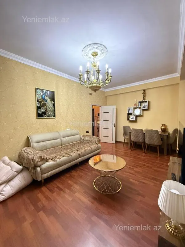 Satılır 3 otaqlı yeni tikili 70 m²