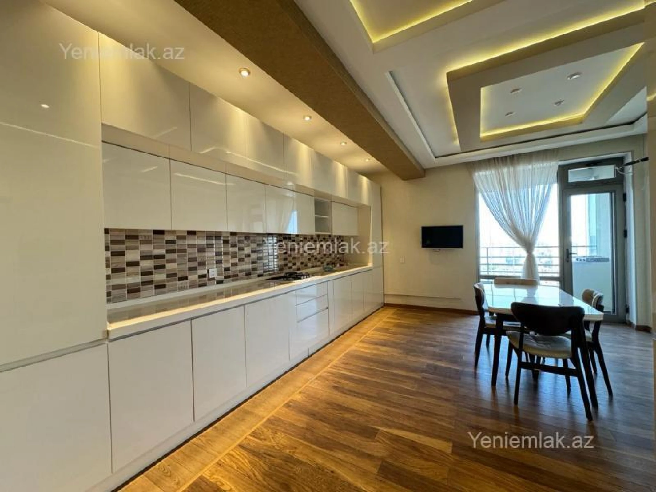 Satılır 3 otaqlı yeni tikili 138 m²