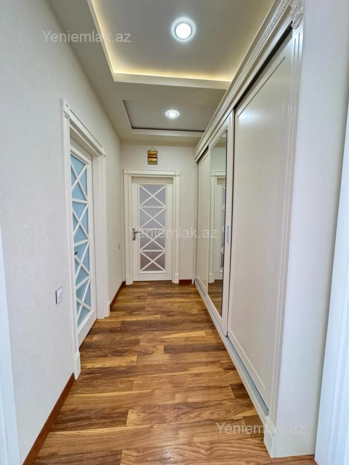 Satılır 3 otaqlı yeni tikili 138 m²