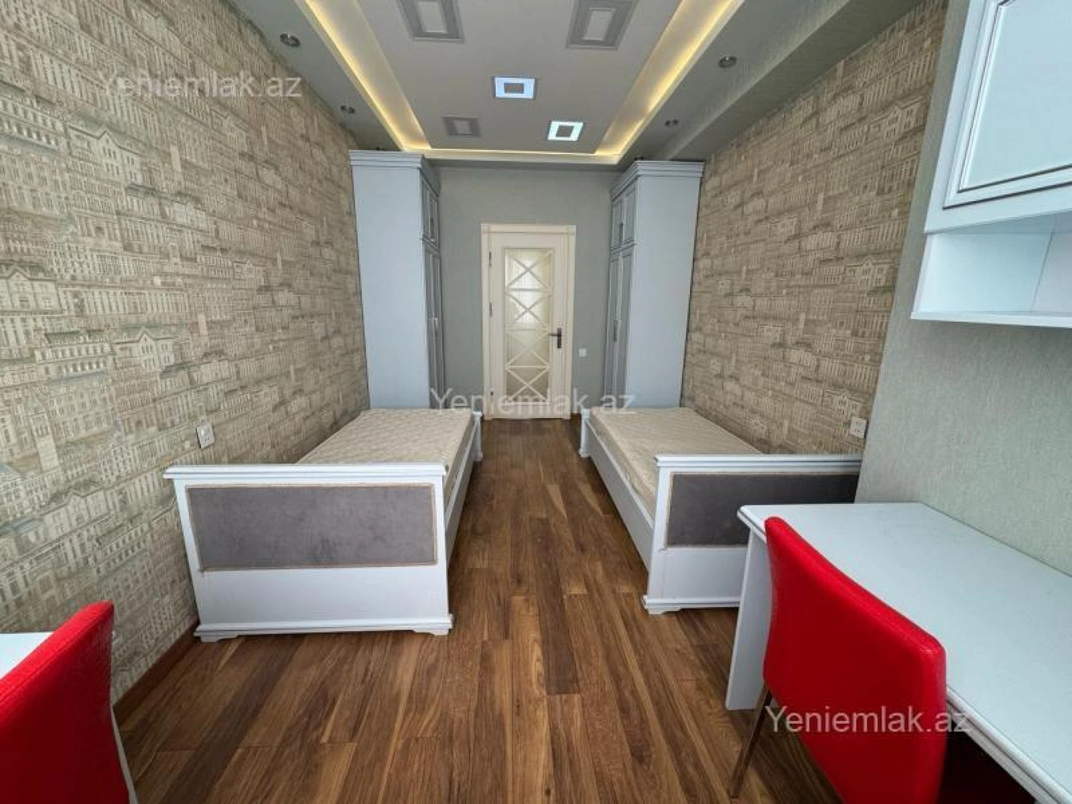 Satılır 3 otaqlı yeni tikili 138 m²