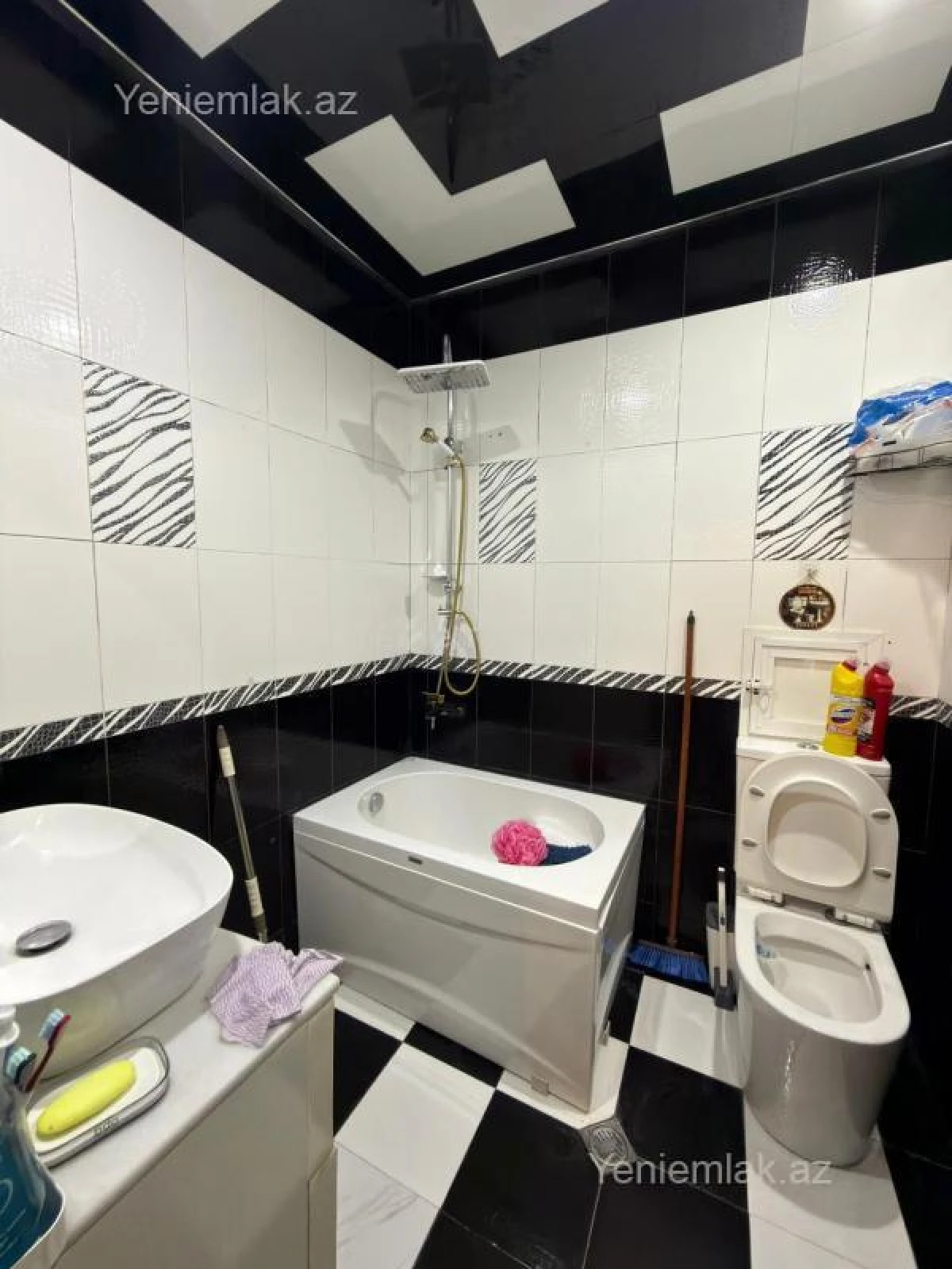 Satılır 3 otaqlı yeni tikili 70 m²