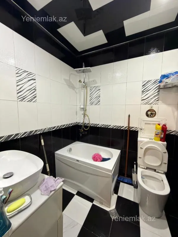 Satılır 3 otaqlı yeni tikili 70 m²