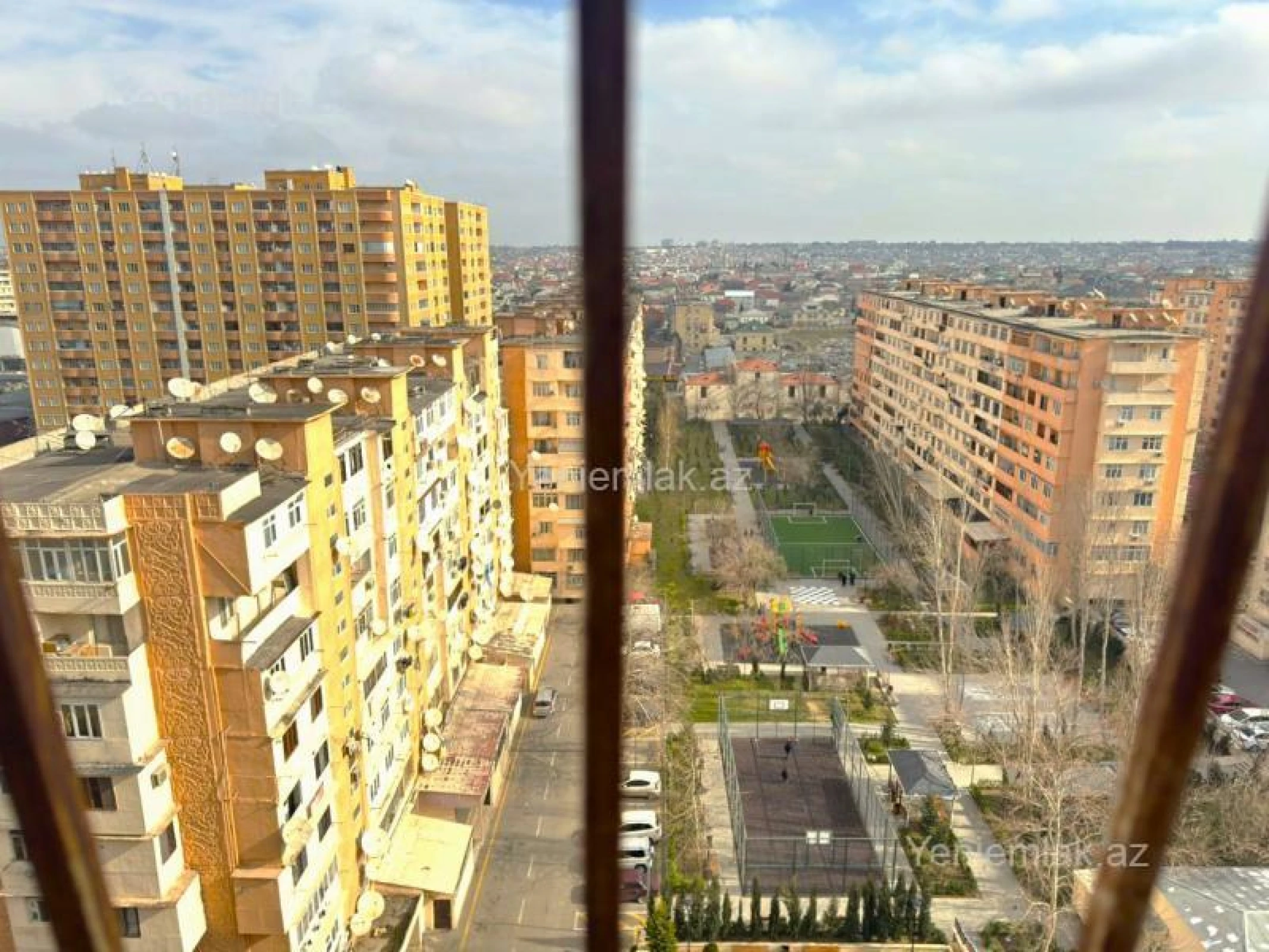 Satılır 3 otaqlı yeni tikili 140 m²