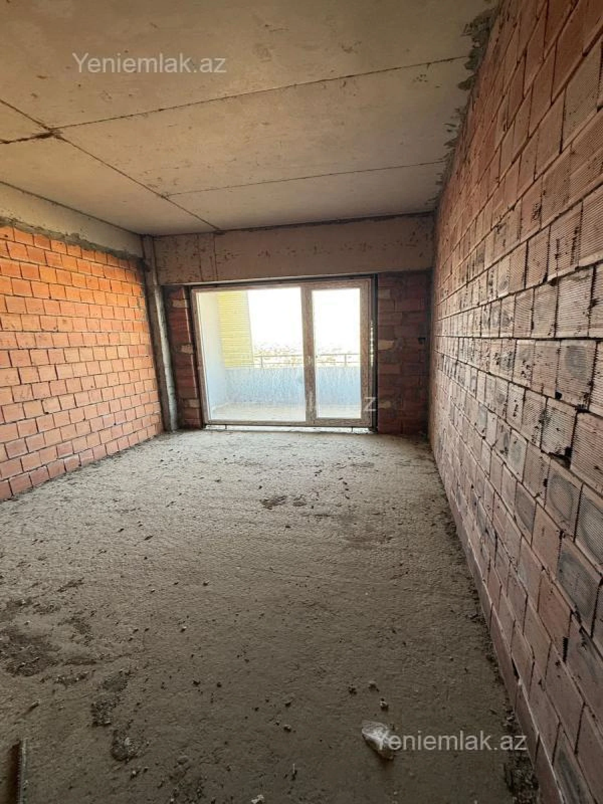 Satılır 3 otaqlı yeni tikili 120 m²