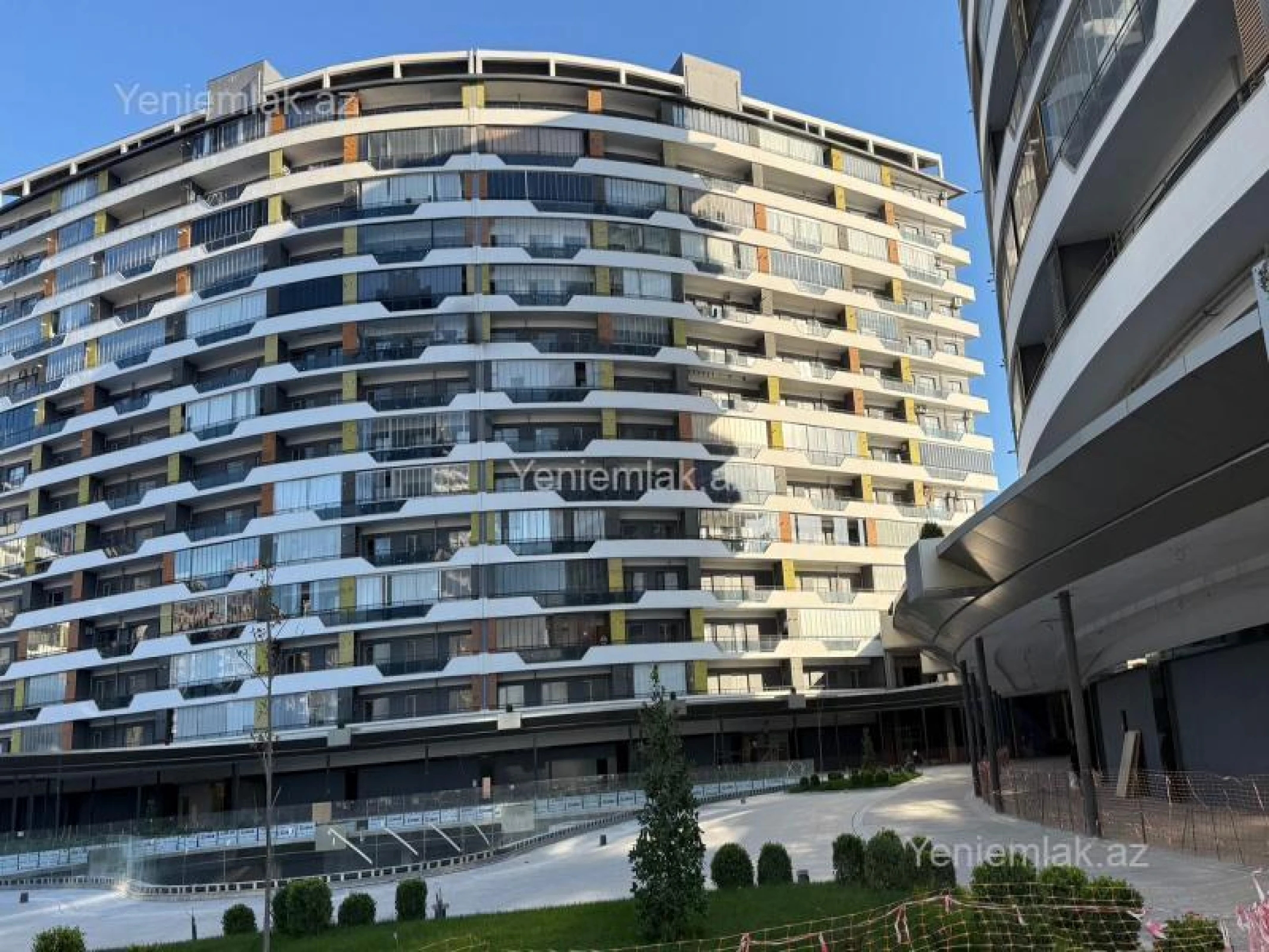 Satılır 3 otaqlı yeni tikili 120 m²