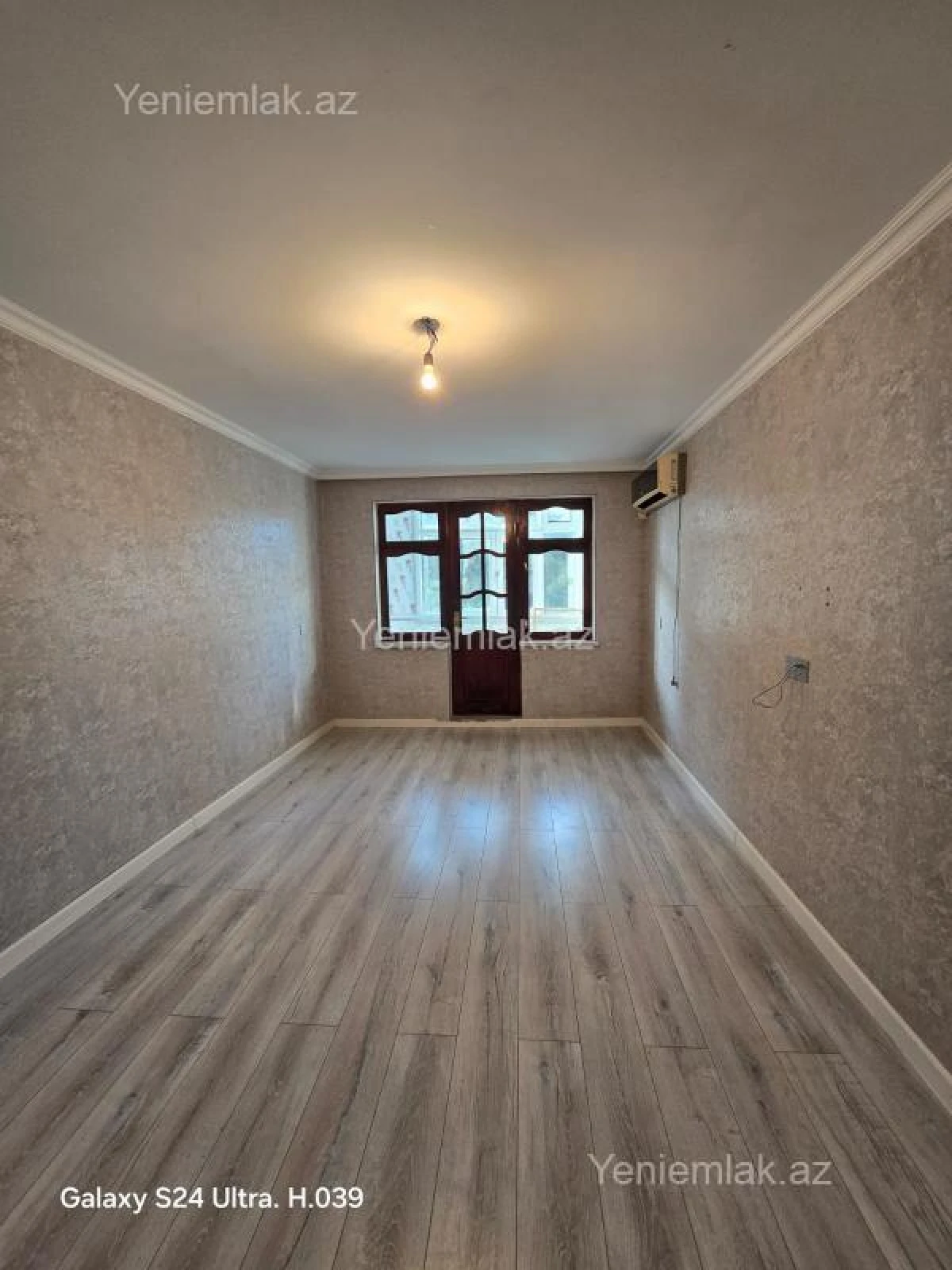 Satılır 1 otaqlı köhnə tikili 33 m²