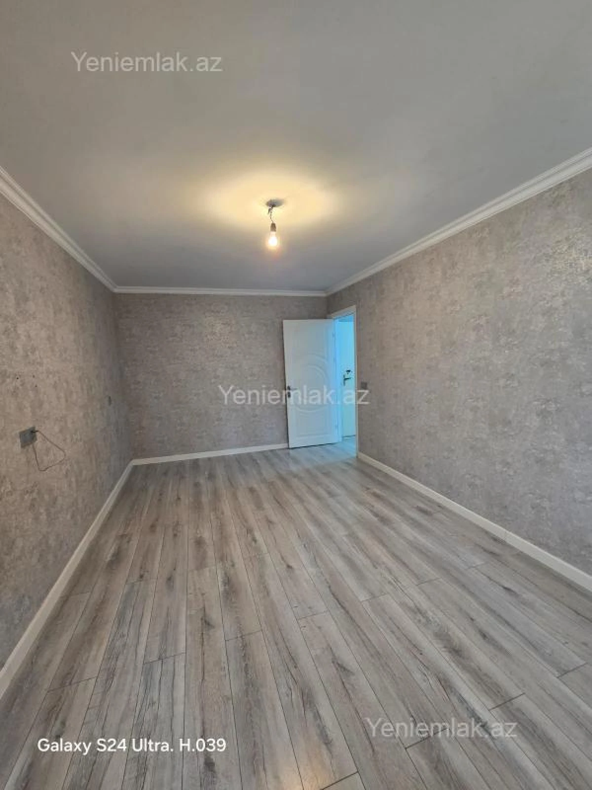 Satılır 1 otaqlı köhnə tikili 33 m²