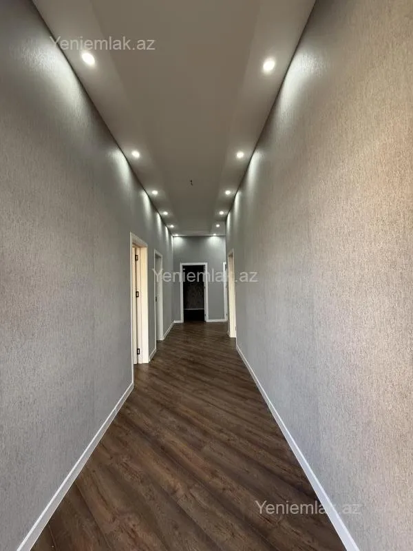 Satılır 4 otaqlı həyət evi 200 m²