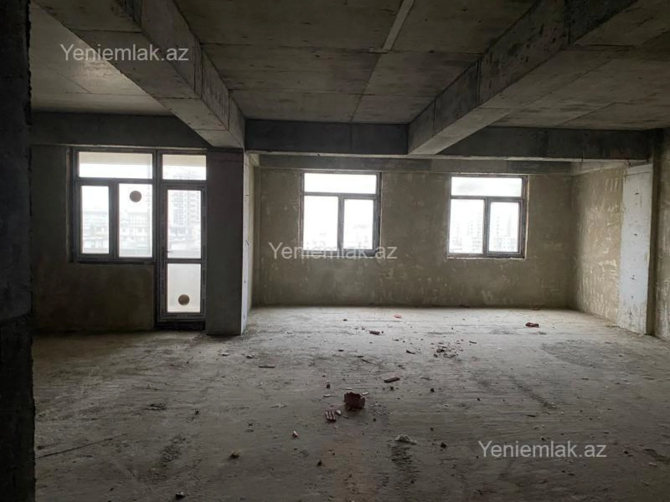 Satılır 3 otaqlı yeni tikili 105 m²