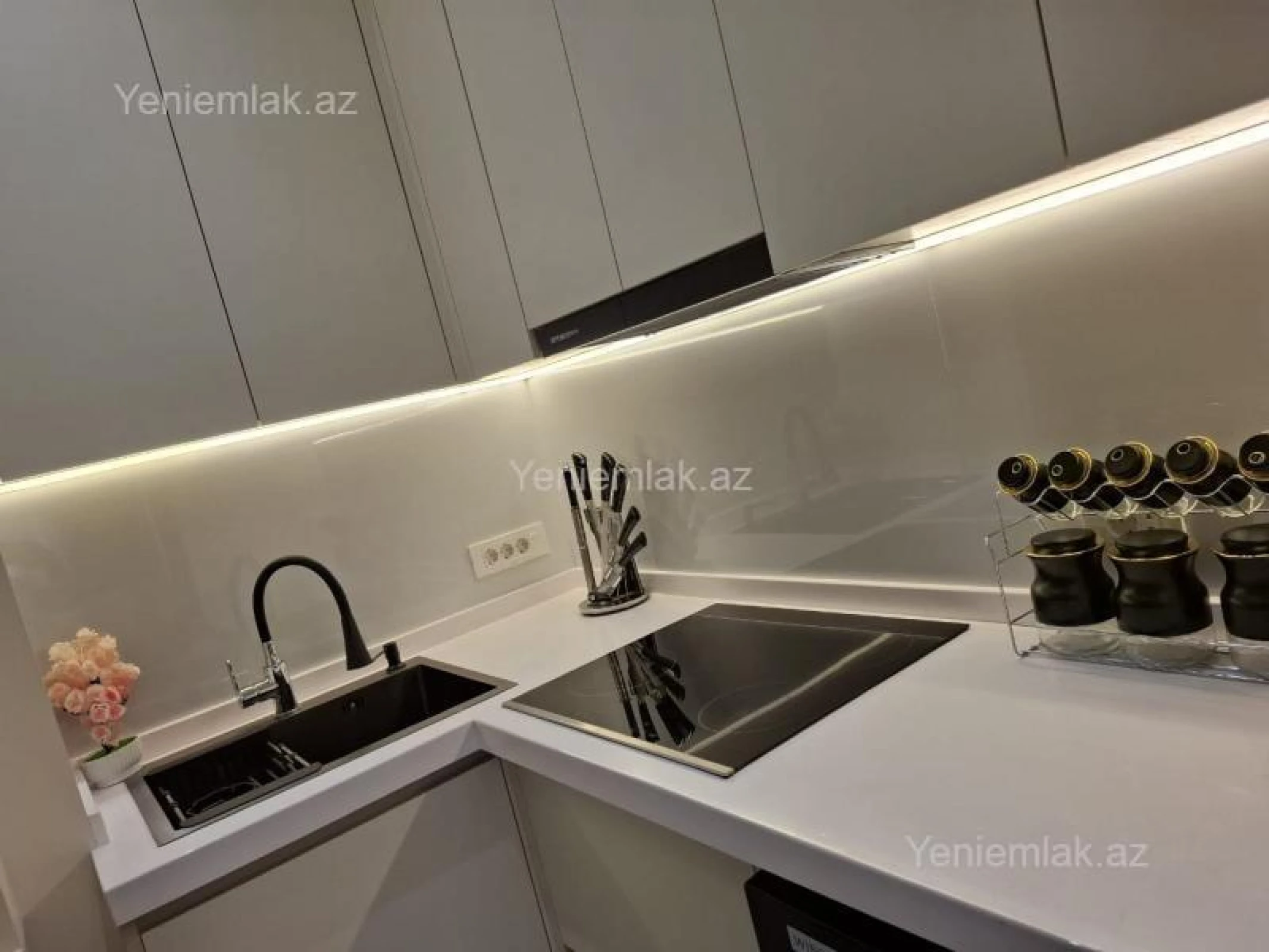 Satılır 2 otaqlı yeni tikili 65 m²