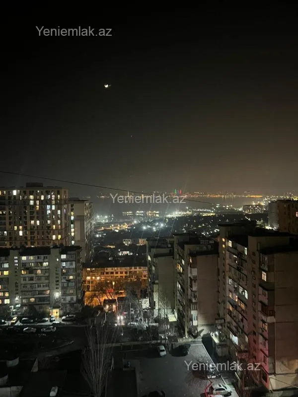 Satılır 4 otaqlı köhnə tikili 105 m²