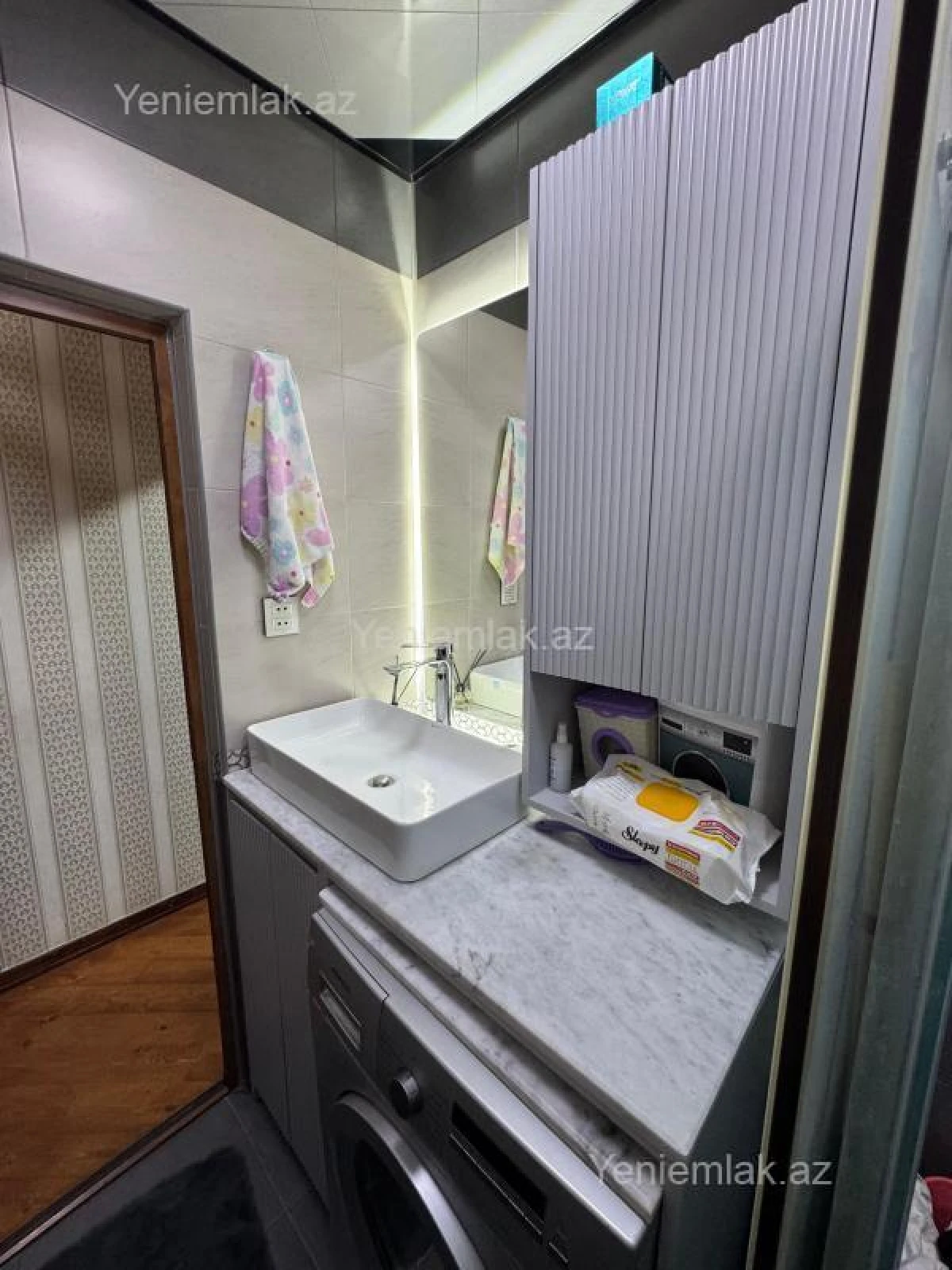 Satılır 4 otaqlı köhnə tikili 105 m²