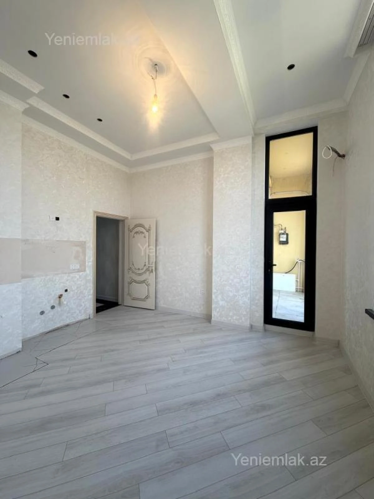 Satılır 2 otaqlı yeni tikili 81 m²