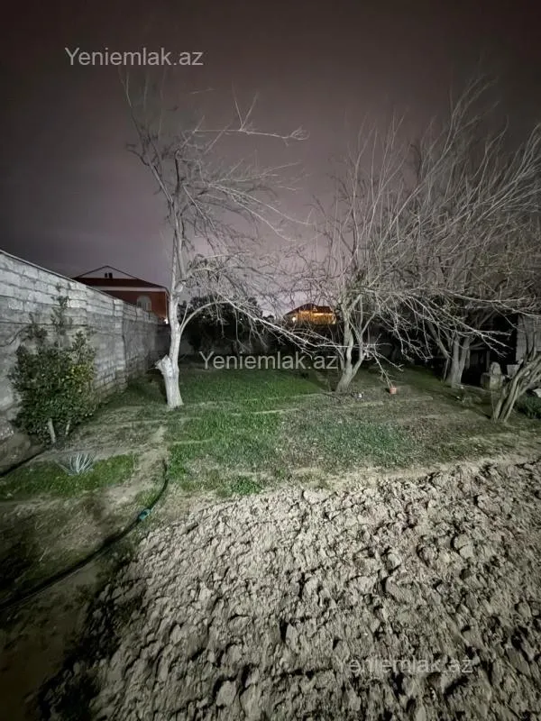 Satılır 4 otaqlı həyət evi 135 m²