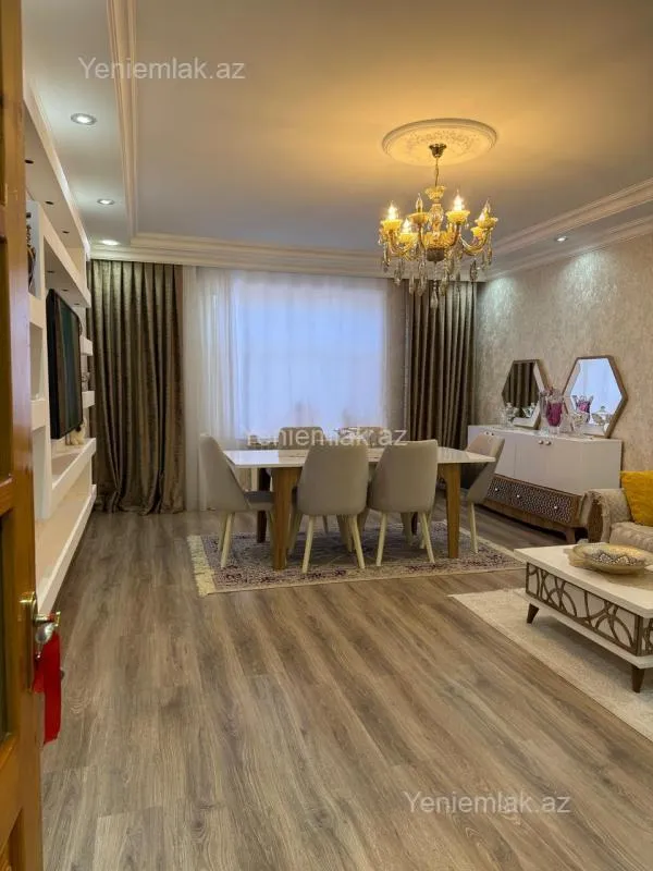 Satılır 4 otaqlı həyət evi 135 m²