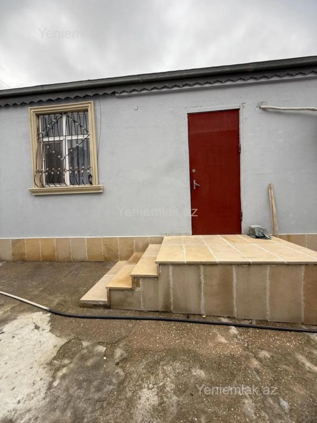 Satılır 4 otaqlı həyət evi 135 m²