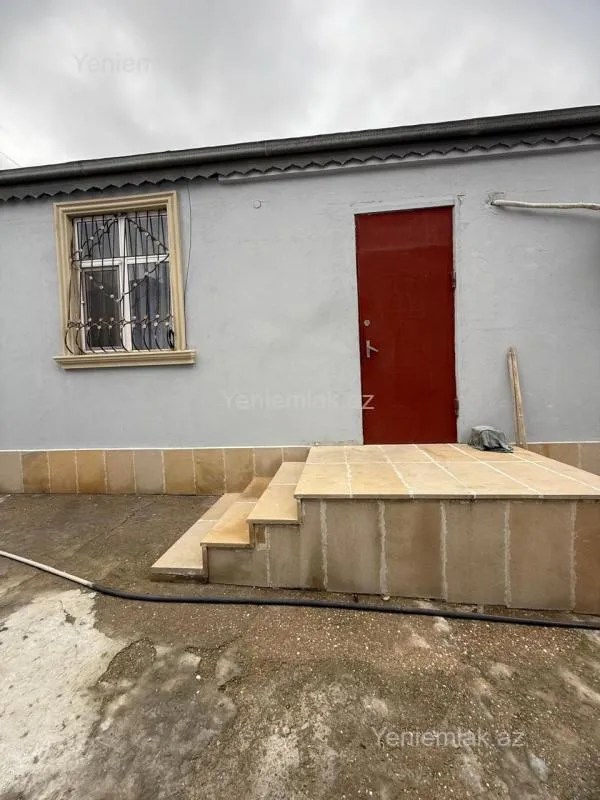 Satılır 4 otaqlı həyət evi 135 m²