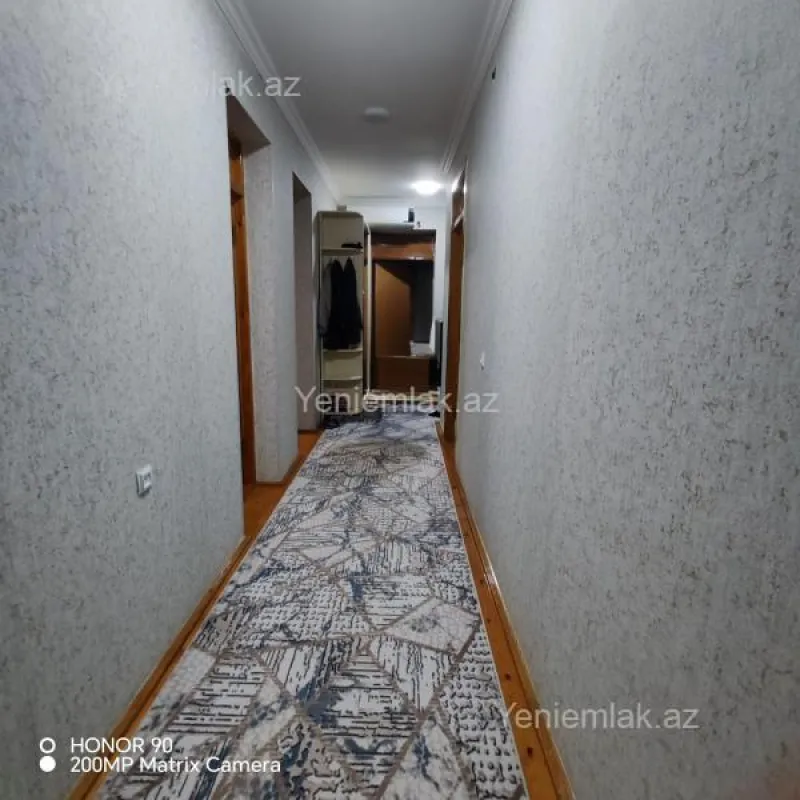 Satılır 4 otaqlı həyət evi 135 m²