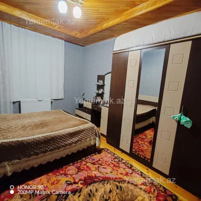Satılır 4 otaqlı həyət evi 135 m²