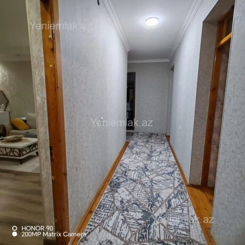 Satılır 4 otaqlı həyət evi 135 m²