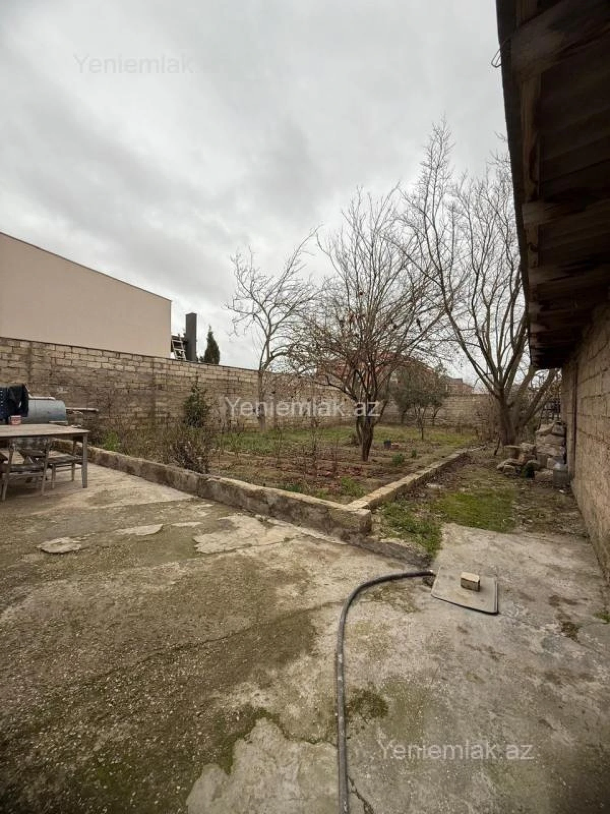 Satılır 4 otaqlı həyət evi 135 m²