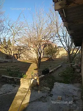 Satılır 4 otaqlı həyət evi 135 m²