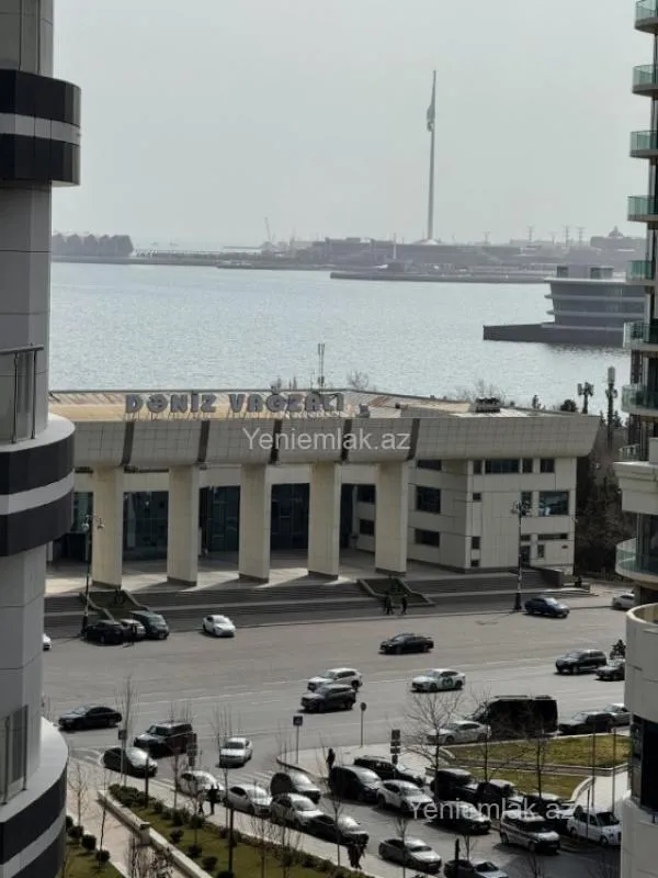 Satılır 2 otaqlı yeni tikili 72.4 m²