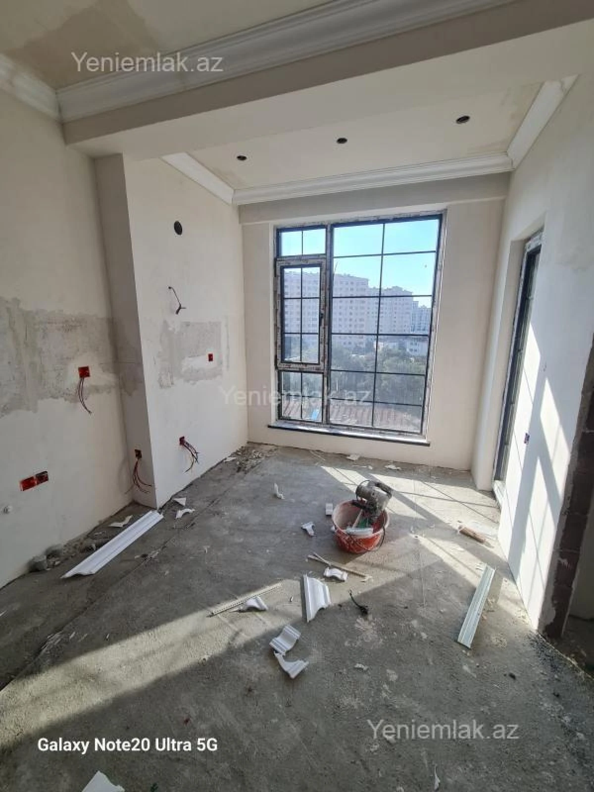 Satılır 2 otaqlı yeni tikili 76 m²