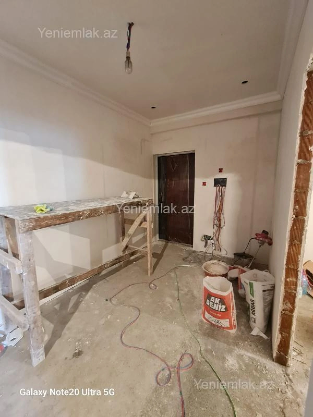 Satılır 2 otaqlı yeni tikili 76 m²