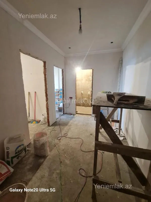 Satılır 2 otaqlı yeni tikili 76 m²