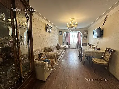 Satılır 4 otaqlı köhnə tikili 100 m² — Bakı, Nizami 4 otaq 100.00 m²