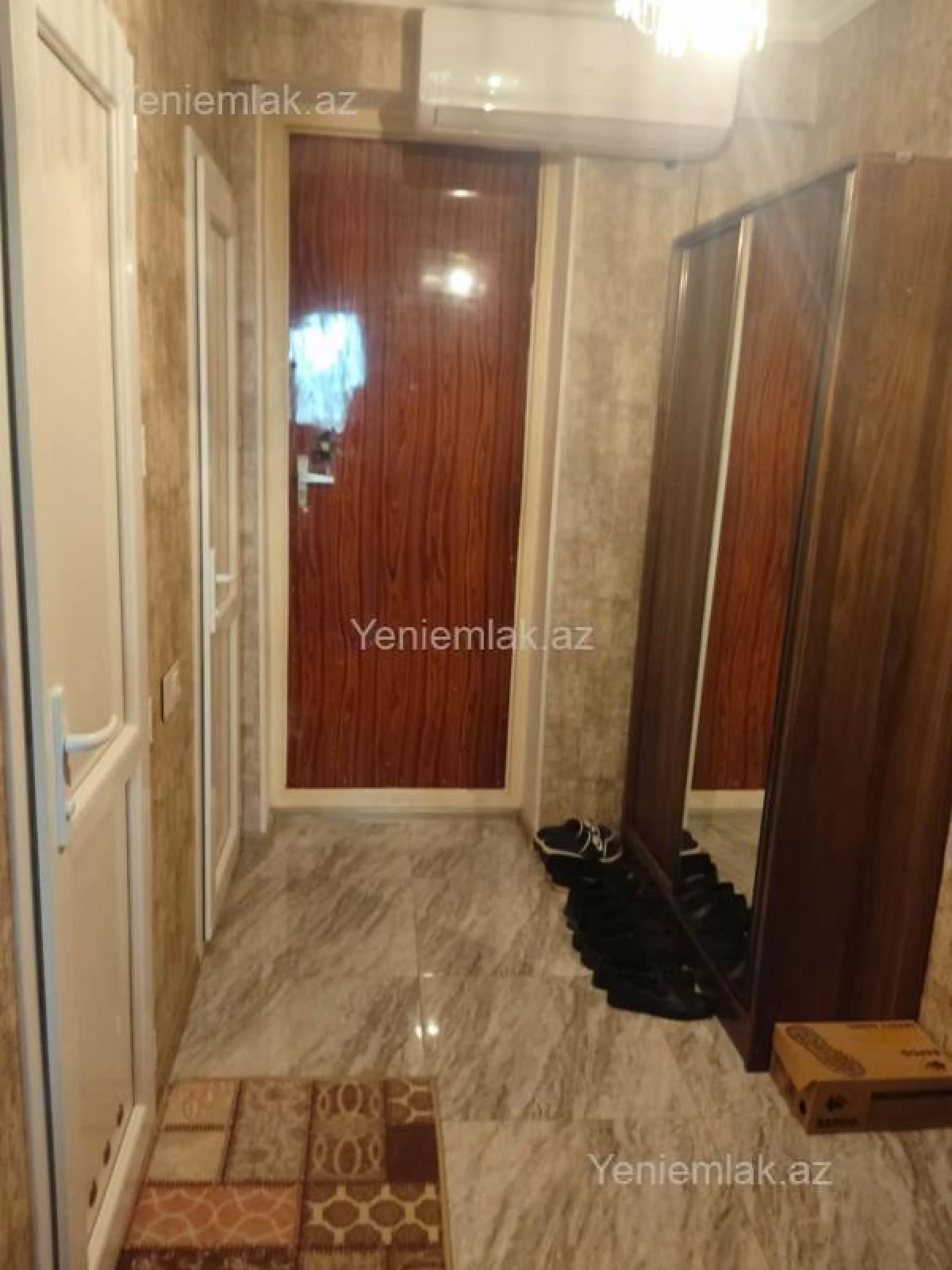 Satılır 3 otaqlı köhnə tikili 90 m²