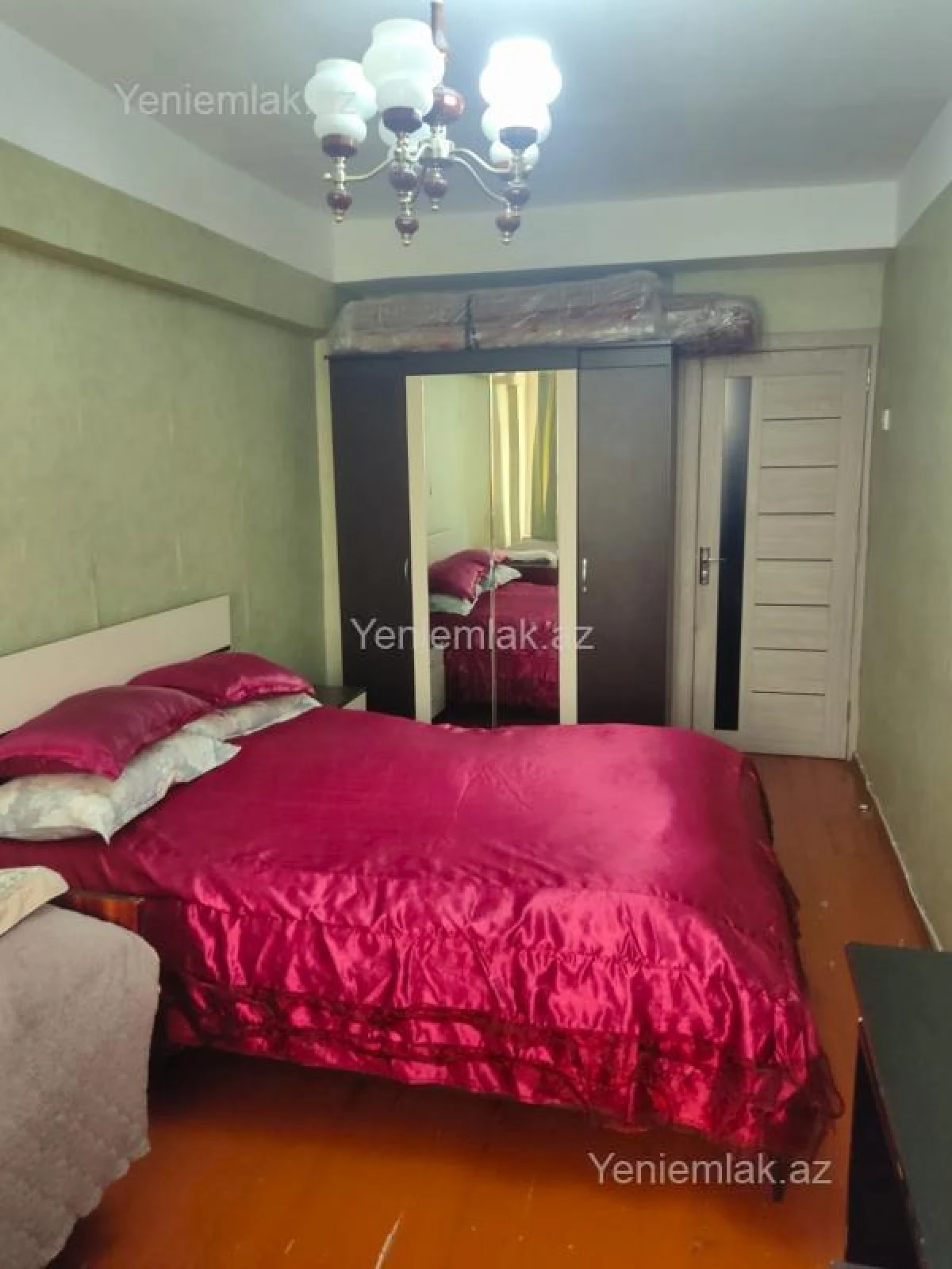 Satılır 3 otaqlı köhnə tikili 90 m²