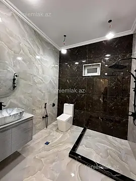 Satılır 6 otaqlı həyət evi 250 m²