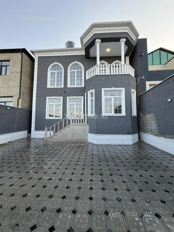 Satılır 6 otaqlı həyət evi 250 m²