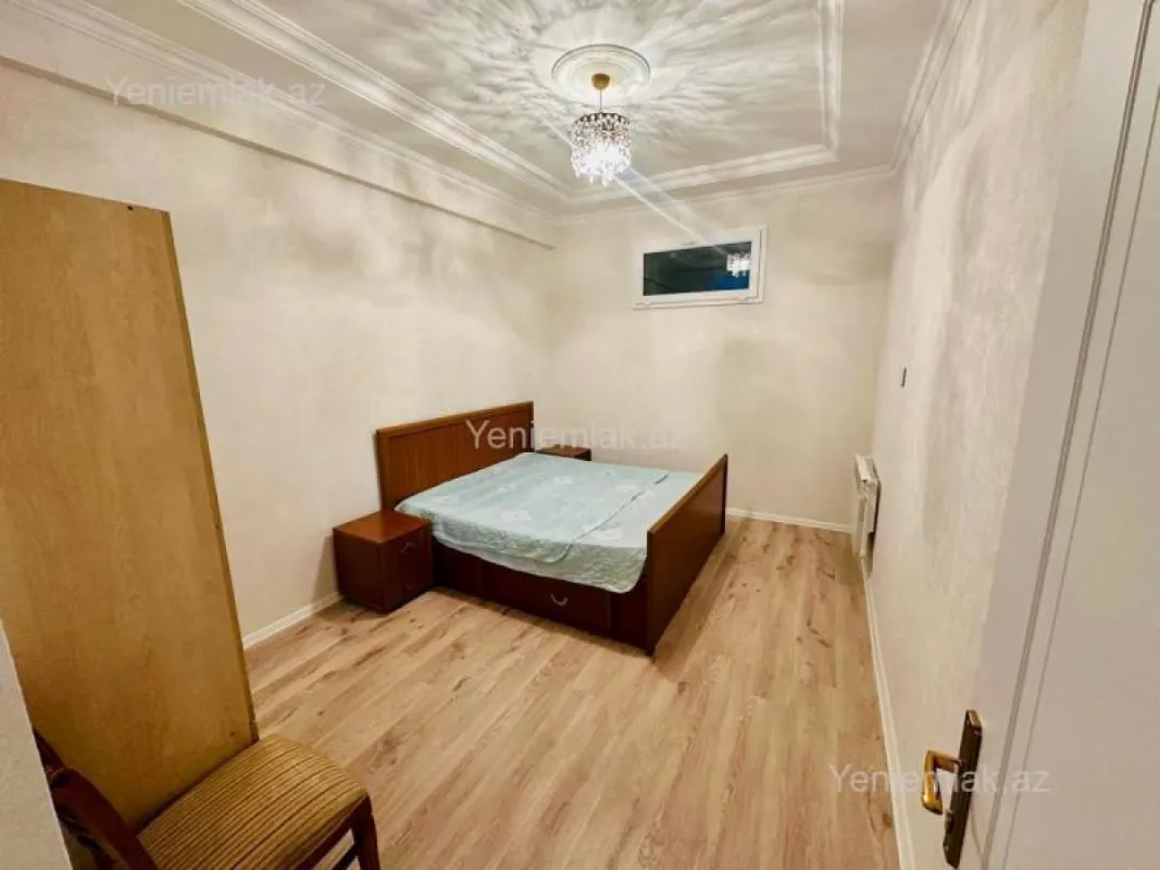 Satılır 3 otaqlı yeni tikili 75 m²