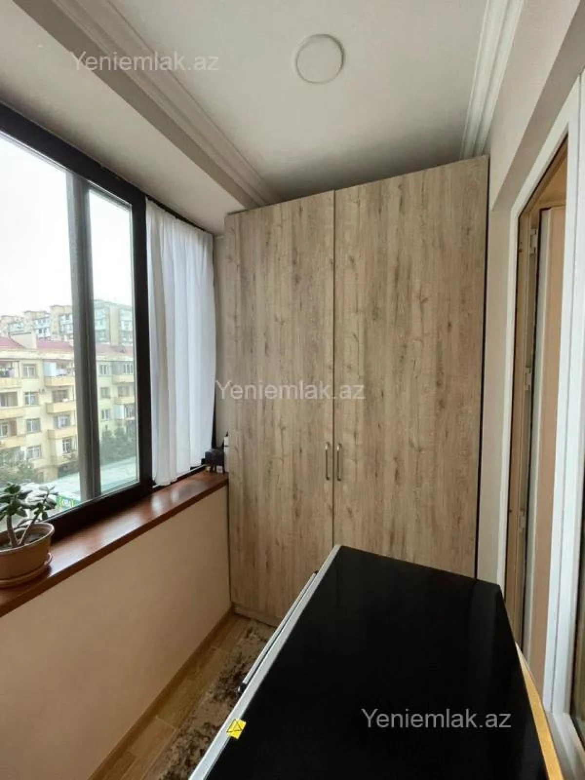 Satılır 1 otaqlı köhnə tikili 40 m²