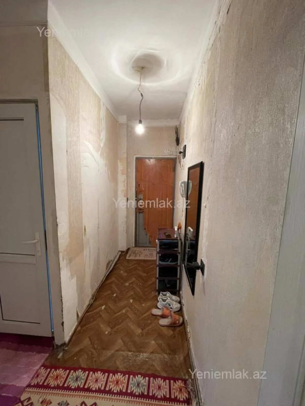 Satılır 1 otaqlı köhnə tikili 40 m²