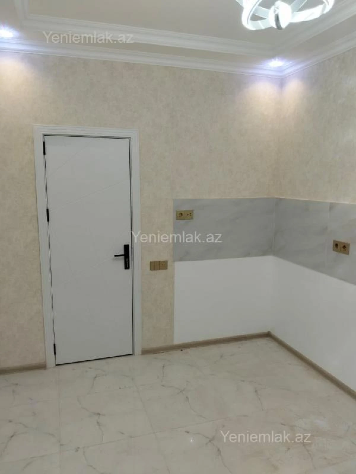 Satılır 2 otaqlı yeni tikili 65 m²