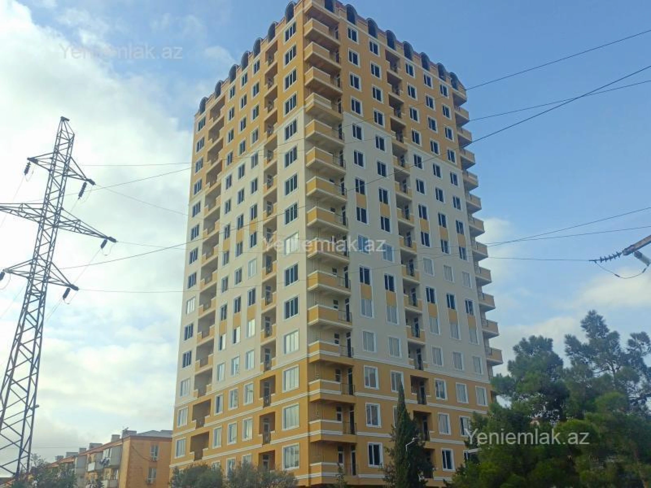 Satılır 3 otaqlı yeni tikili 130 m²