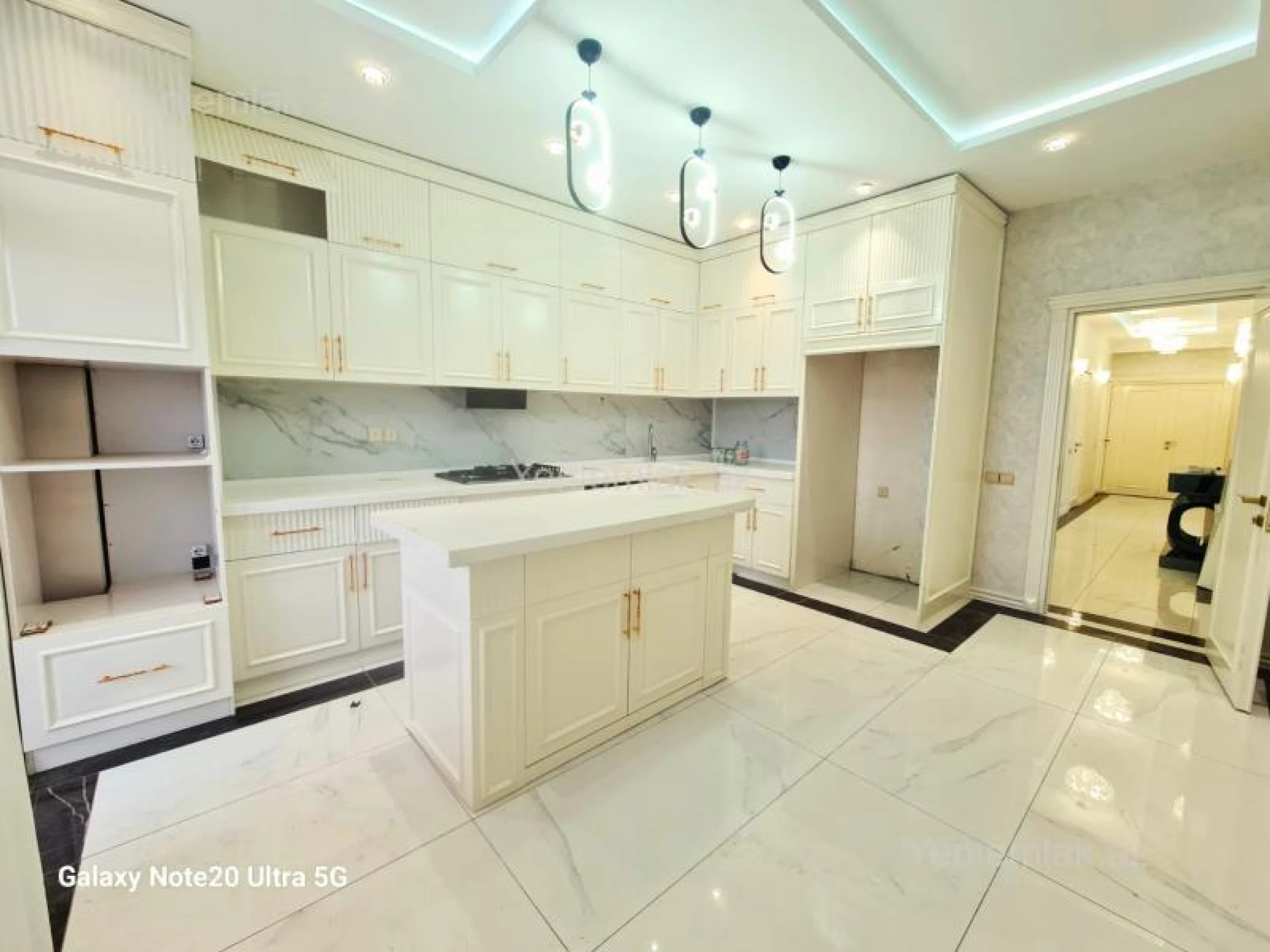 Satılır 4 otaqlı yeni tikili 186 m²